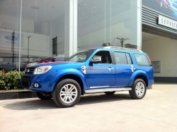Ford Everest 2014 lộ diện