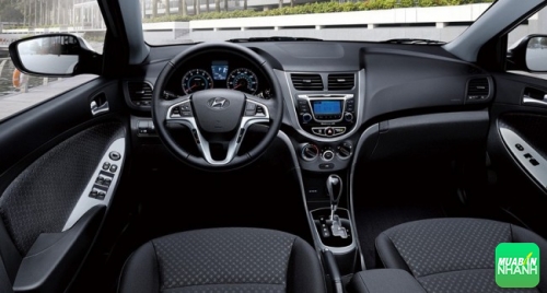Tiện nghi Hyundai Accent 2014