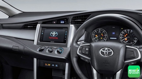 trang bị tiện nghi Toyota Innova 2016