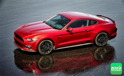 Giá xe Ford Mustang - xe thể thao bán chạy nhất thế giới